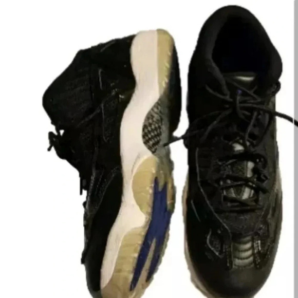 2019 Nike Air Jordan Retro 11 IE "Space Jam" Black/Concord Low Shoes Size 10.5 - Picture 2 of 9